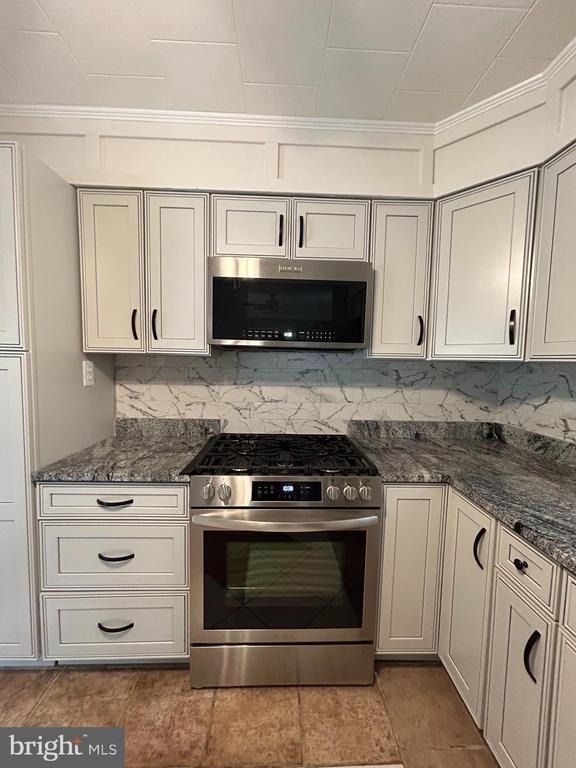 5515 Hill Way - Photo 4
