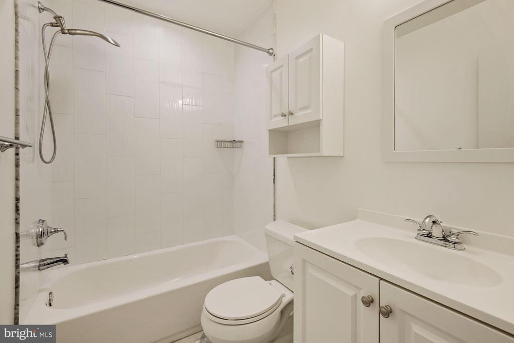 7572 Westlake Terrace - Photo 17