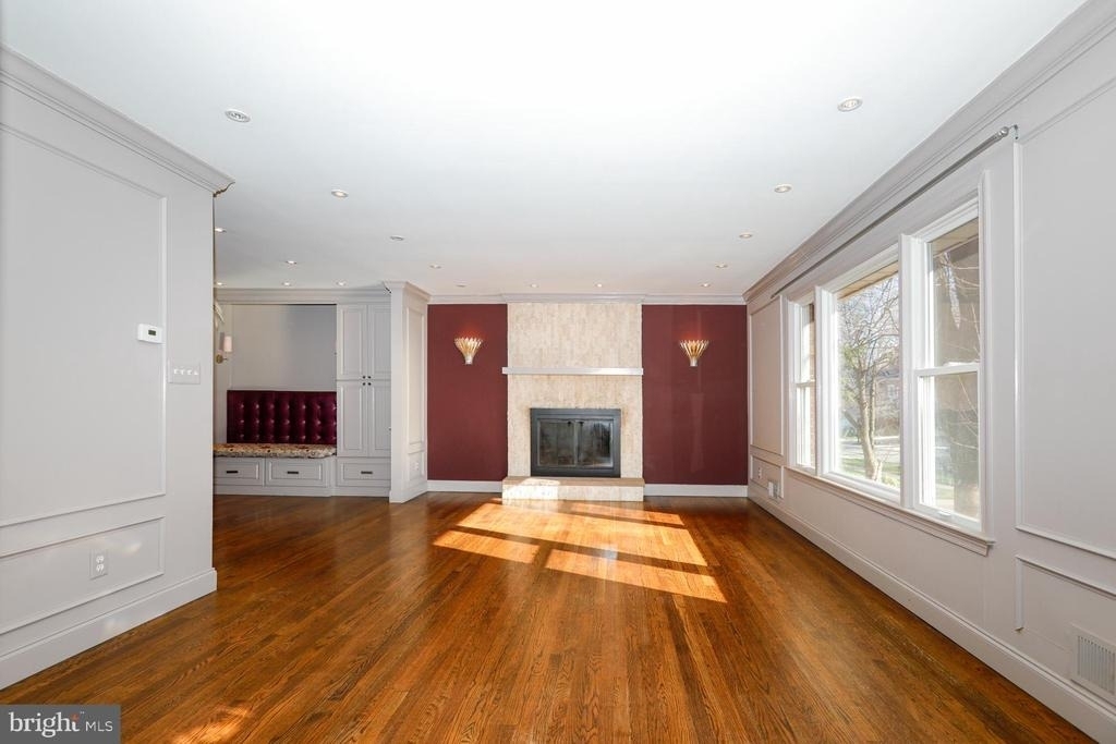 10306 Fleming Avenue - Photo 3
