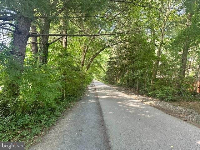 4880 Chevy Chase Drive - Photo 39