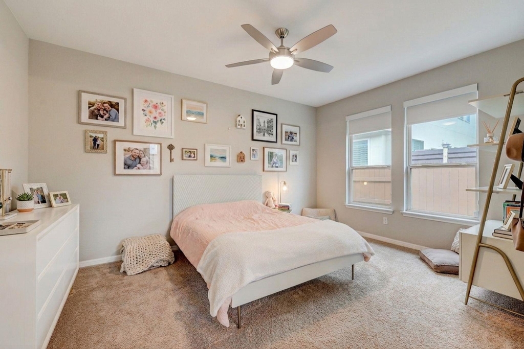 205 Cortona Ln - Photo 4