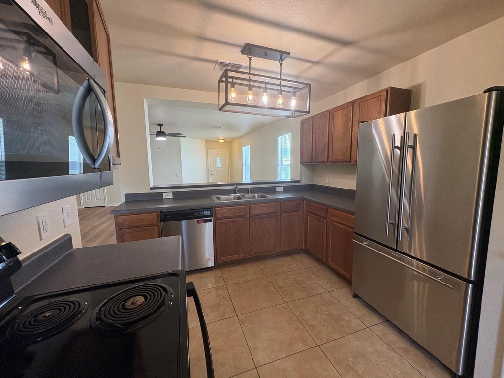1429 Coriander Dr - Photo 11