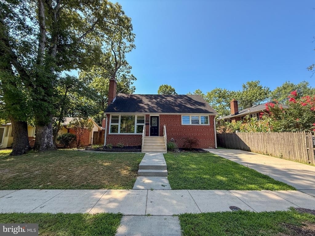 2518 Harmon Road - Photo 0