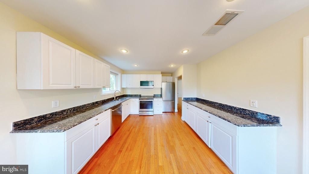 2518 Harmon Road - Photo 5