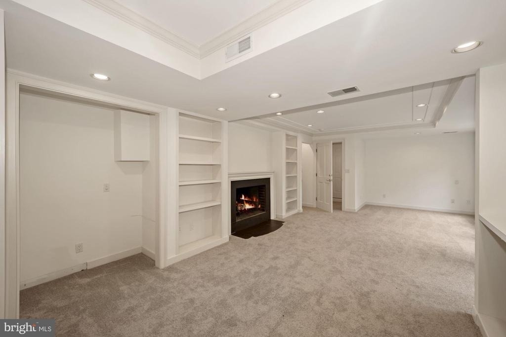 7711 Brookville Road - Photo 25