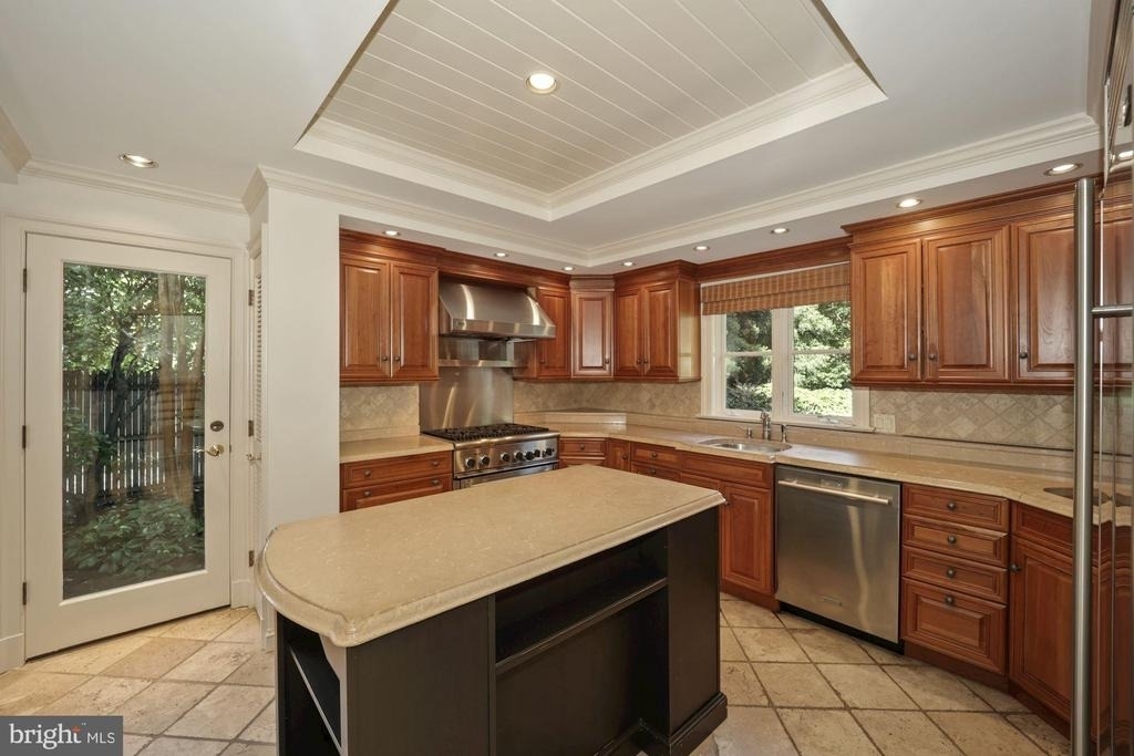 7711 Brookville Road - Photo 11