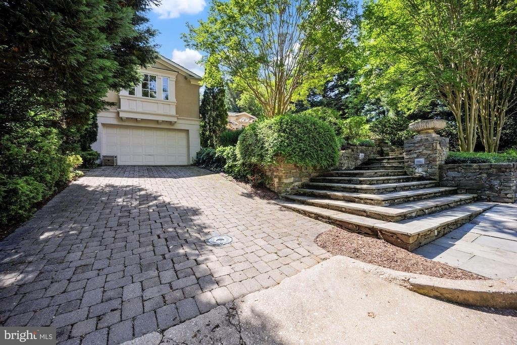 7711 Brookville Road - Photo 30