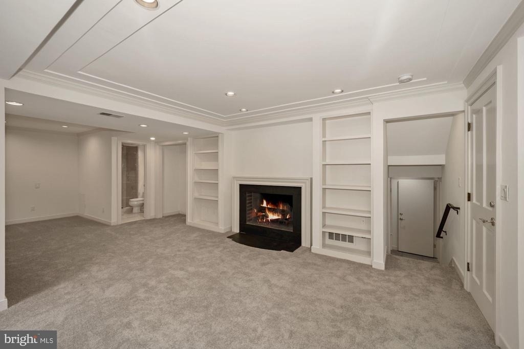 7711 Brookville Road - Photo 26