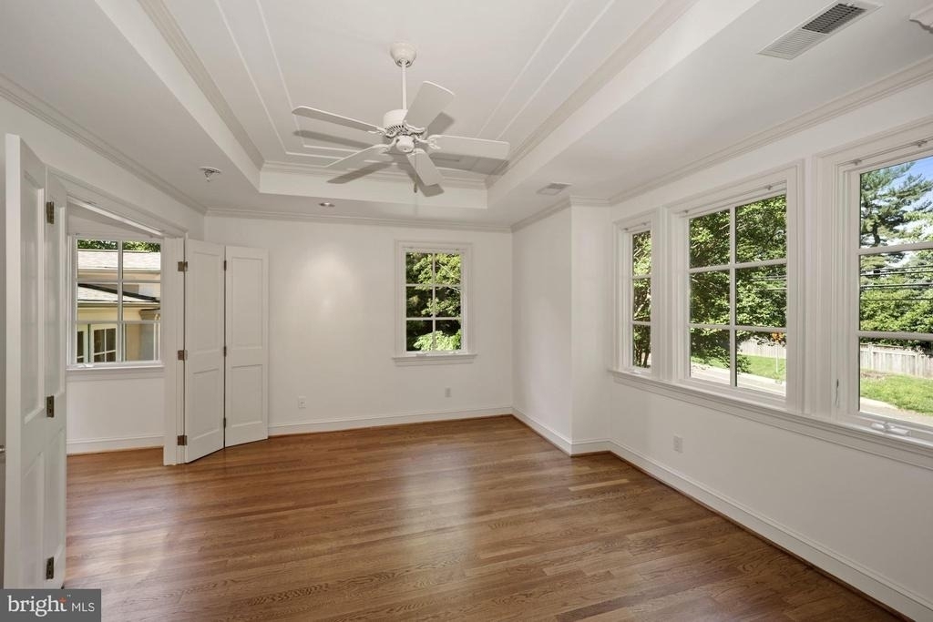 7711 Brookville Road - Photo 19