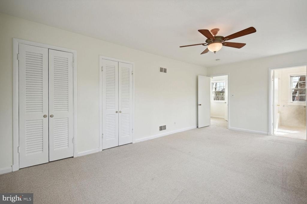 5801 Hillburne Way - Photo 18