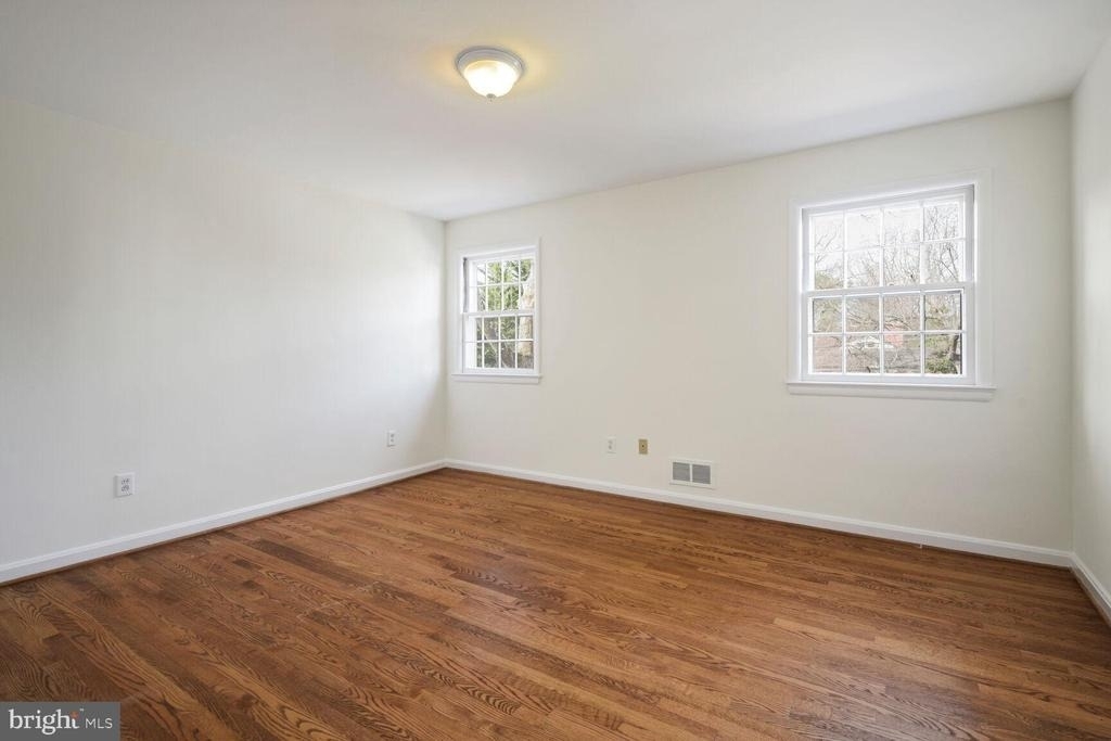 5801 Hillburne Way - Photo 21