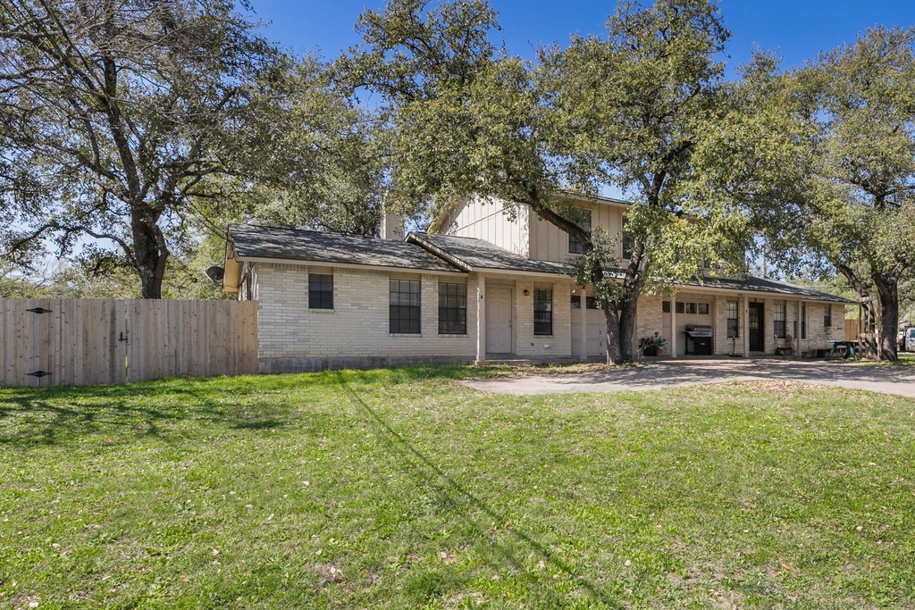 3802 Foust Trl - Photo 2