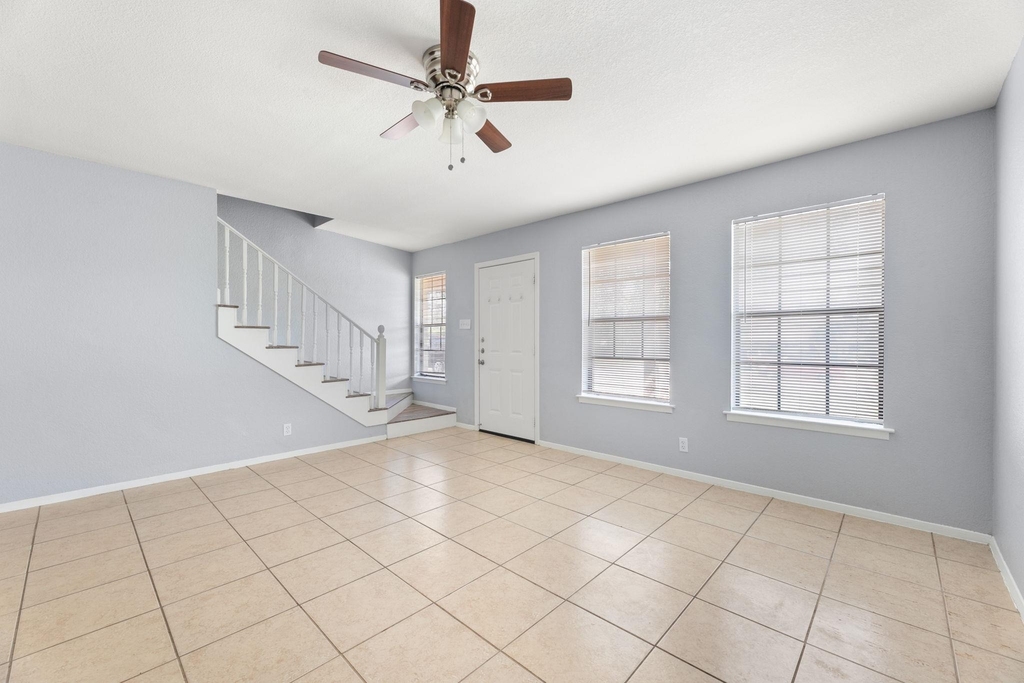 3802 Foust Trl - Photo 4