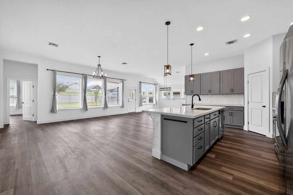 104 Joseph Hawkins Ln - Photo 4