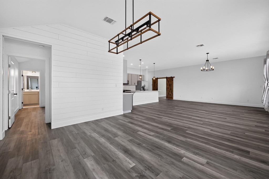 104 Joseph Hawkins Ln - Photo 10
