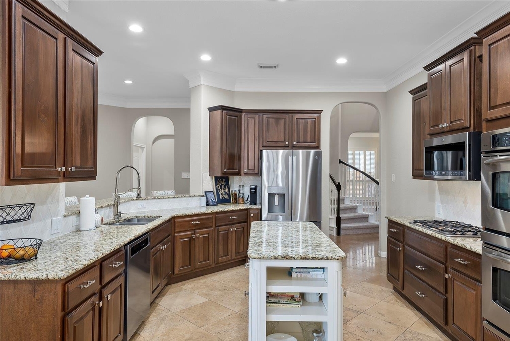 12921 Bloomfield Hills Ln - Photo 2