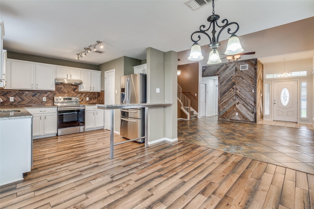 13620 Lyndon B Johnson St - Photo 8
