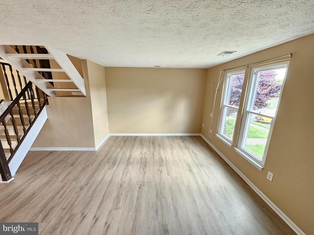 509 Beebe Court - Photo 2
