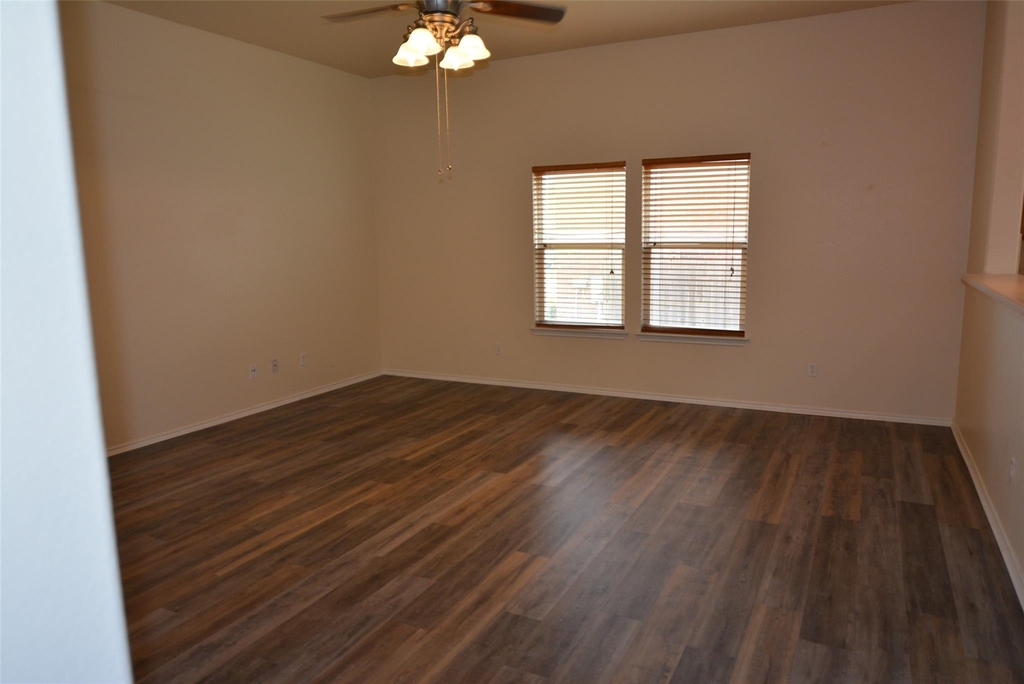 1303 Horseshoe Ranch Dr - Photo 16