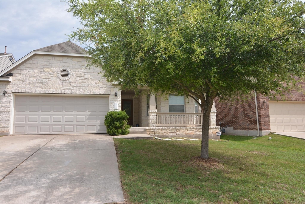 1303 Horseshoe Ranch Dr - Photo 2