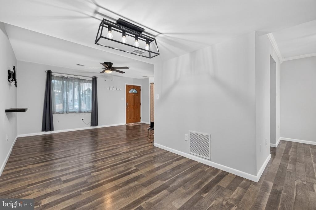 8808 Eureka Lane - Photo 3