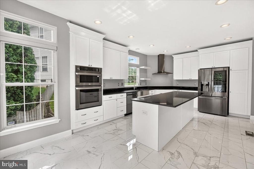 6455 Saddlebrook Lane - Photo 5