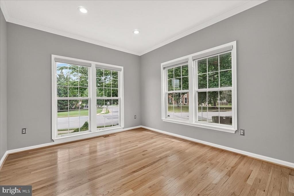 6455 Saddlebrook Lane - Photo 12