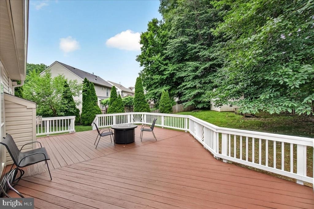 6455 Saddlebrook Lane - Photo 50