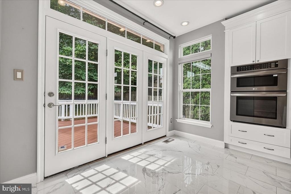 6455 Saddlebrook Lane - Photo 10