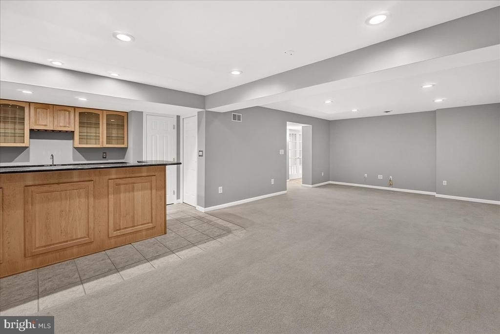 6455 Saddlebrook Lane - Photo 48
