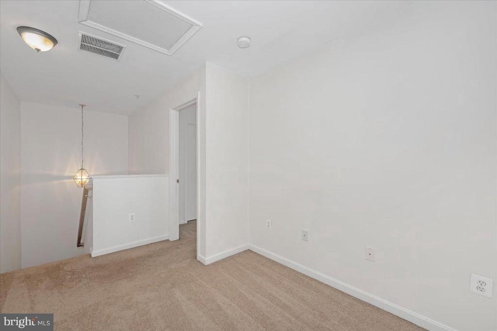 4946 Whitney Terrace - Photo 17