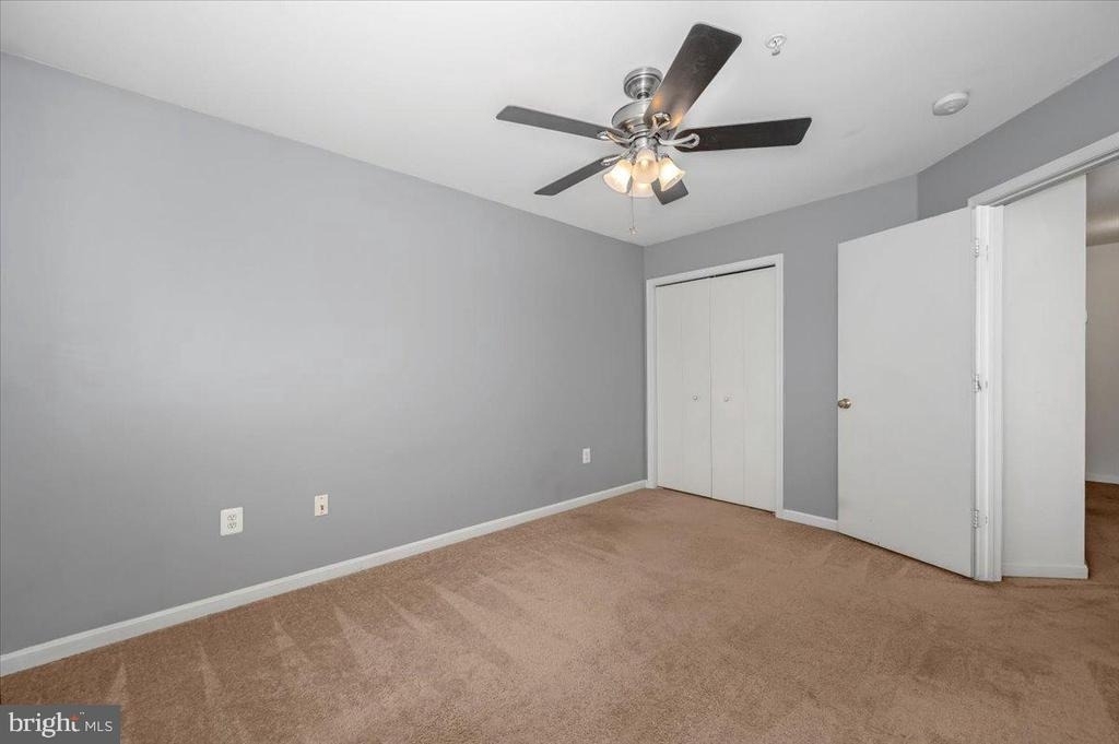 4946 Whitney Terrace - Photo 9