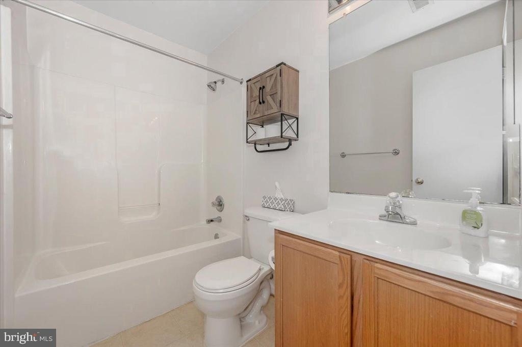 4946 Whitney Terrace - Photo 13