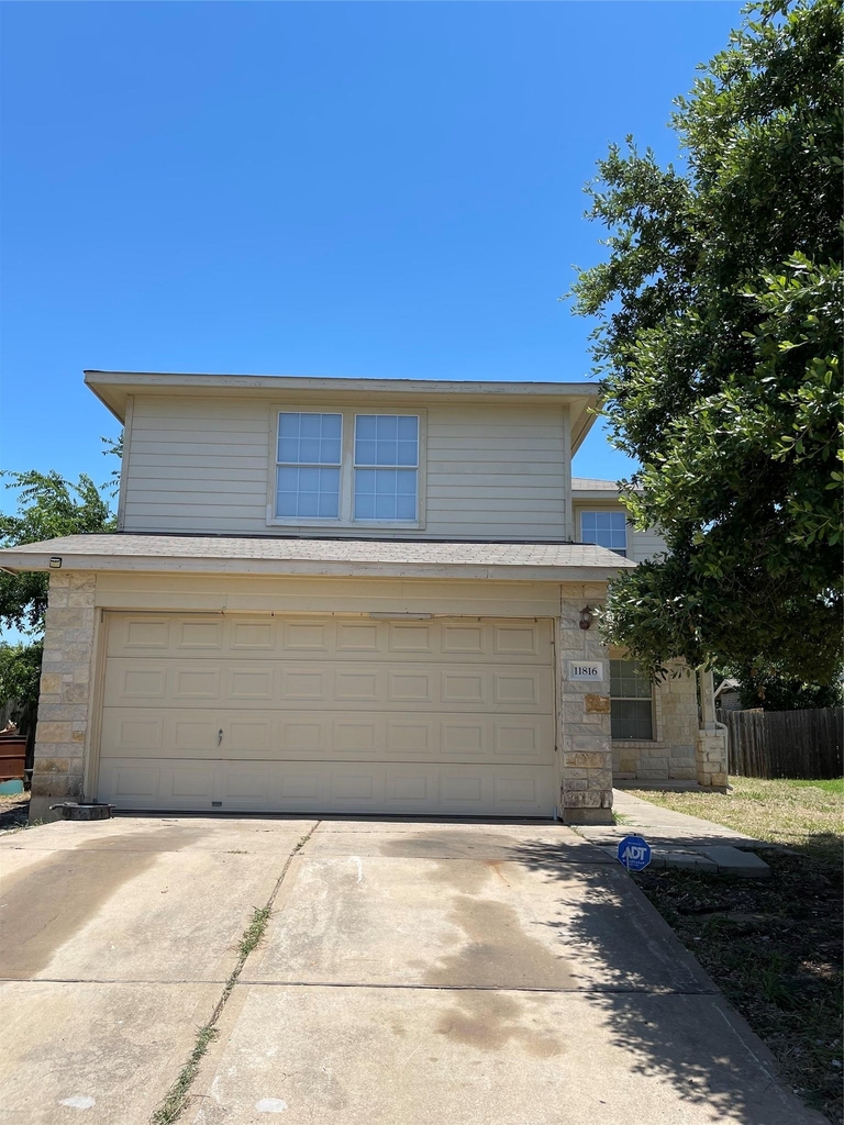 11816 Plains Valley Dr - Photo 0