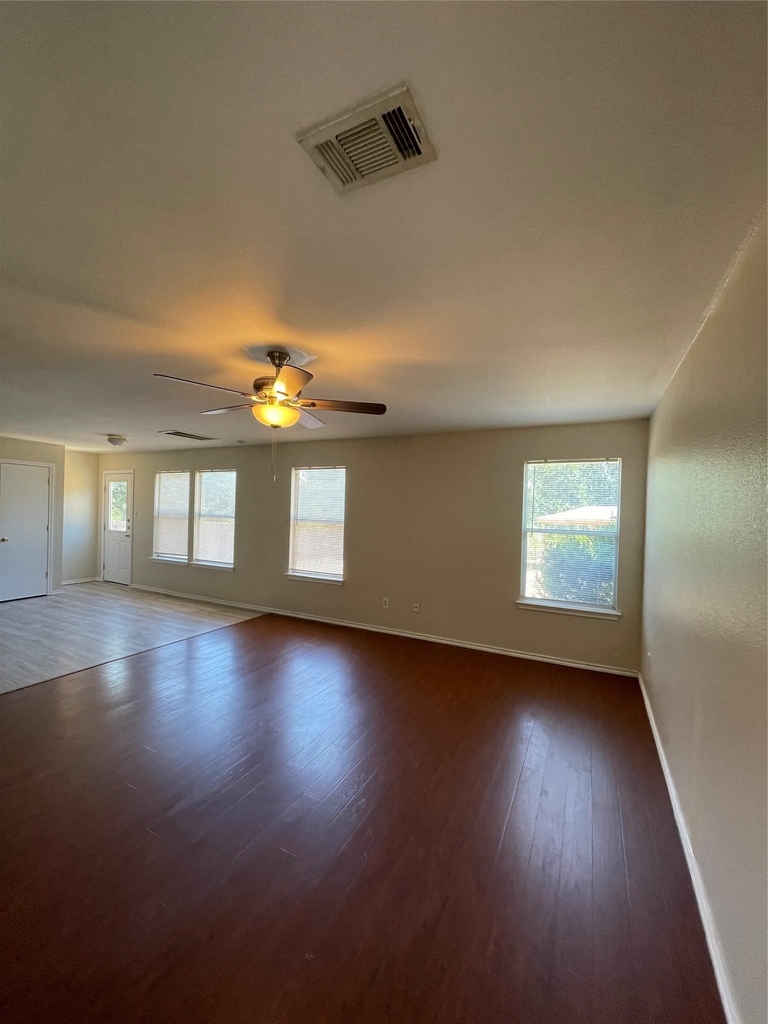 11816 Plains Valley Dr - Photo 6