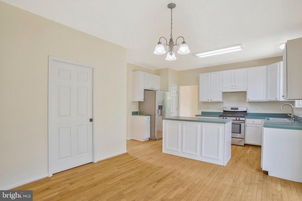9112 Granite Court - Photo 28