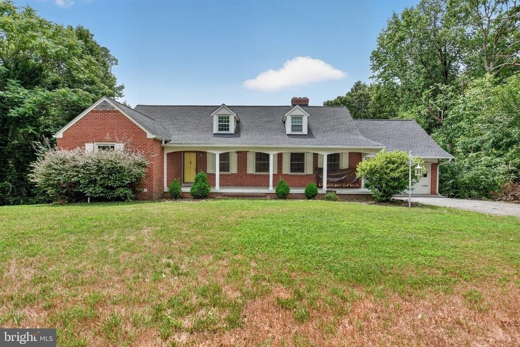 5195 Saint Leonard Road - Photo 0