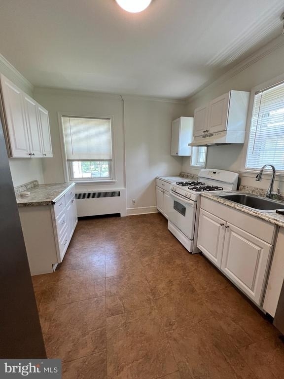 9409 Belair Road - Photo 5