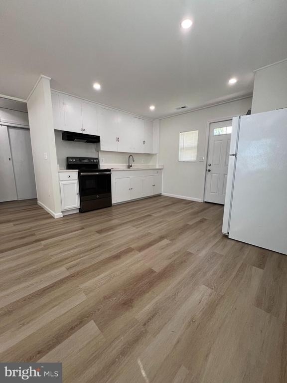1325 Fuselage Avenue - Photo 3