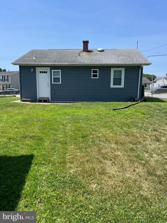 1325 Fuselage Avenue - Photo 13