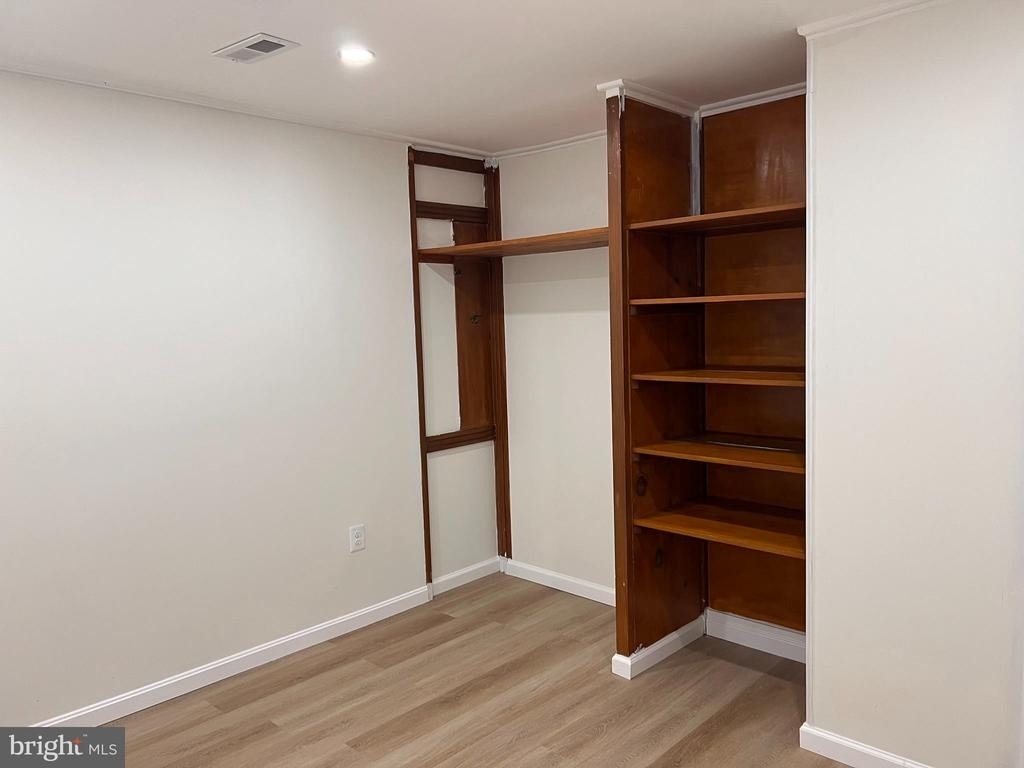 1325 Fuselage Avenue - Photo 6