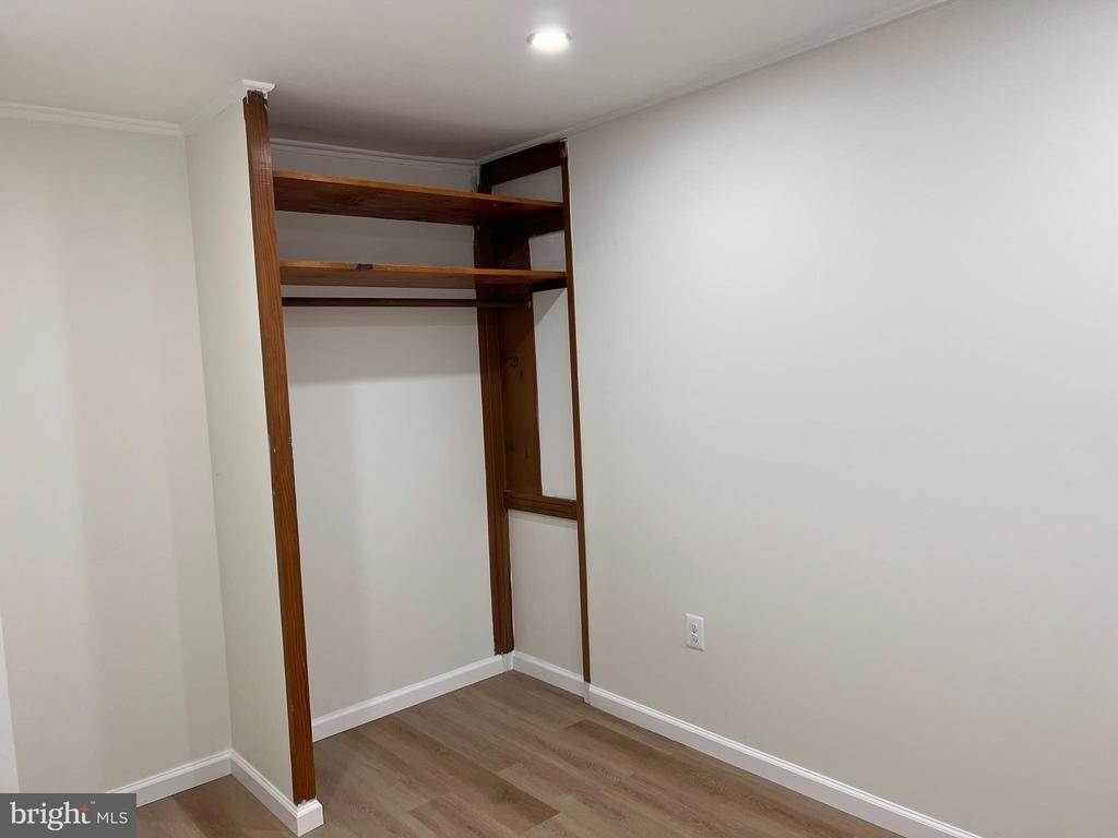 1325 Fuselage Avenue - Photo 8