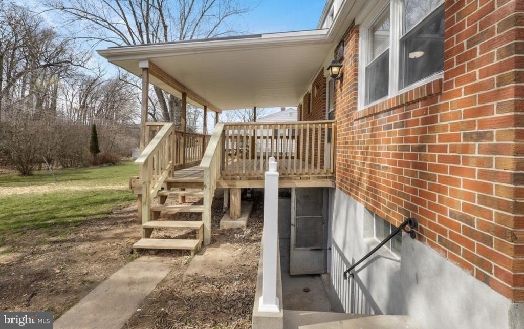 243 Highmeadow Road - Photo 3
