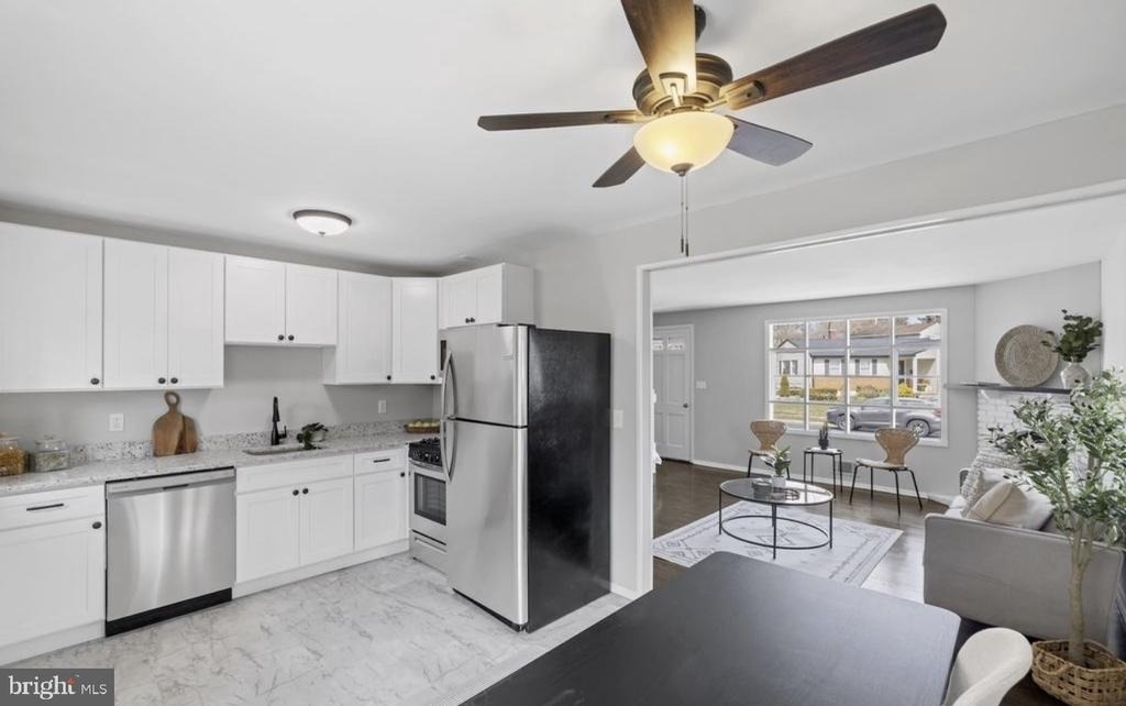 243 Highmeadow Road - Photo 15