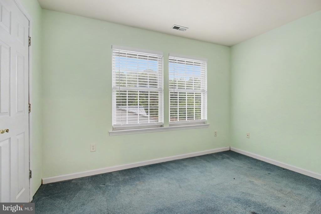 1702 Oakfield Avenue - Photo 8