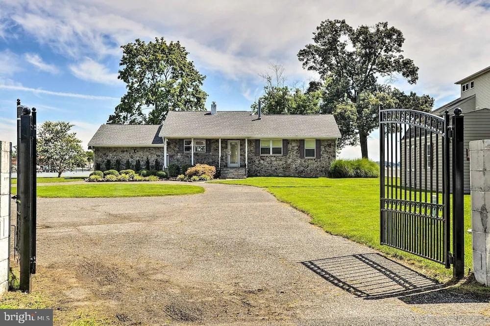 919 Oakdene Road - Photo 1