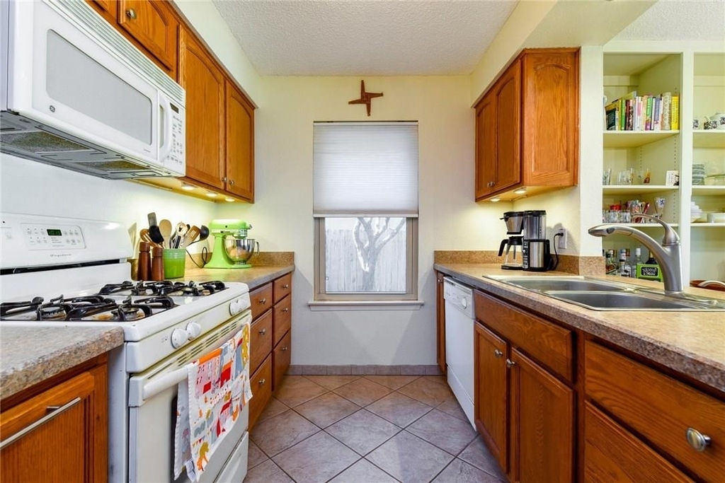 12916 Pegasus St - Photo 12