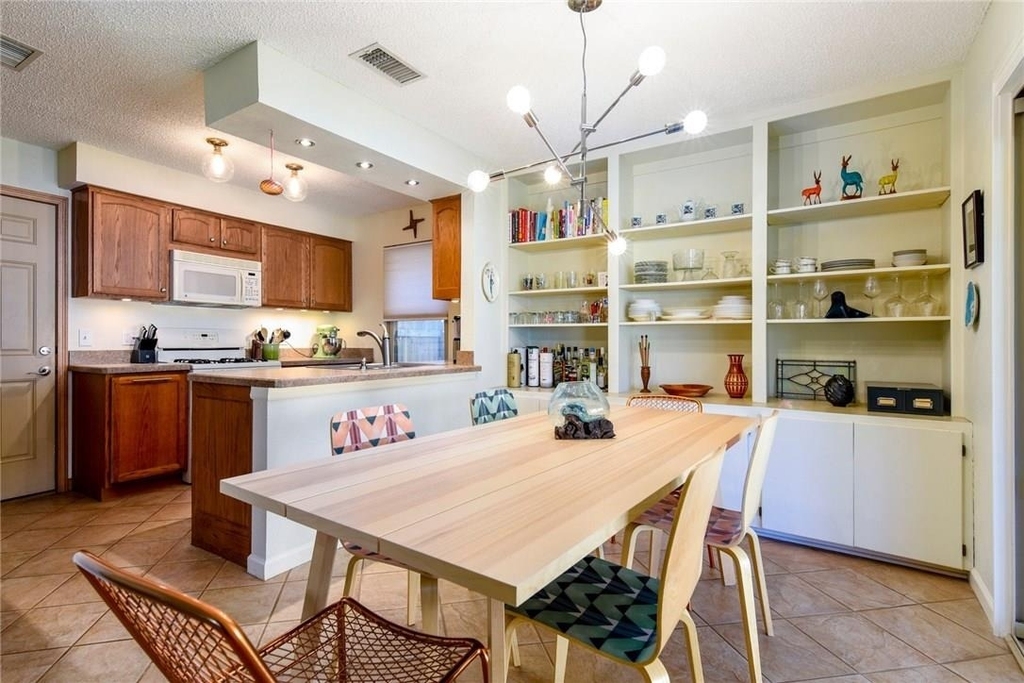 12916 Pegasus St - Photo 2