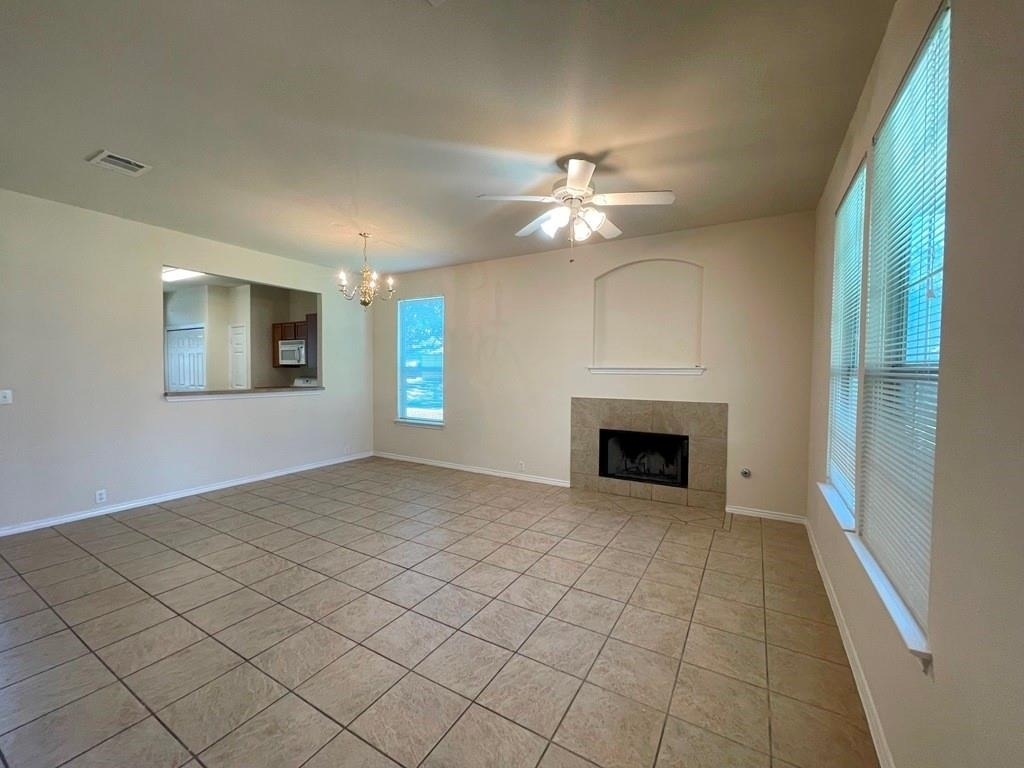 251 Utterback - Photo 3