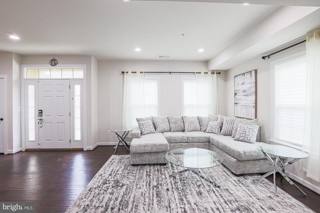603 Iron Way - Photo 1